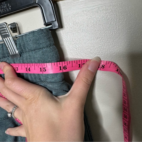 On Cloud blue green active sweatpants small - Picture 8 of 10